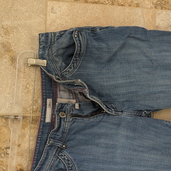 Chico's 2 Large Denim Capris Simple - Picture 3 of 8